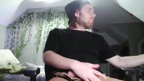 Explosivee andyy online show from February 2026 12:03:01 PM