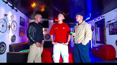 extrangers online show from January 2026 01:15:02 PM