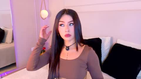 eymicooper online show from January 2026 07:37:02 PM