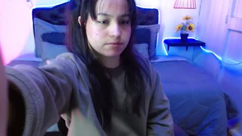 eymmy_24 online show from September 2025 03:19:02 AM