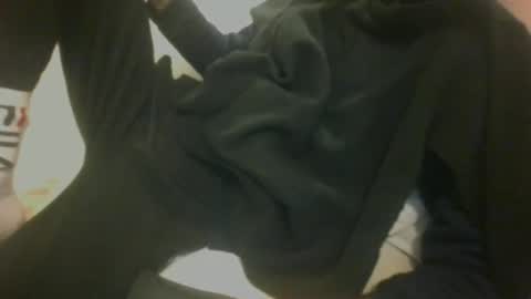 Ezequiel B. online show from March 2025 01:51:01 PM