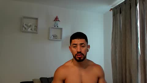 Snapshot of ezzio_scolaro chatting on September 2025 02:20:01 PM Ezzio Scolaro online show from September 2025 02:20:01 PM
