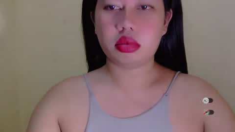 Snapshot of f3ckdollucy chatting on September 2025 09:33:01 AM yanna online show from September 2025 09:33:01 AM