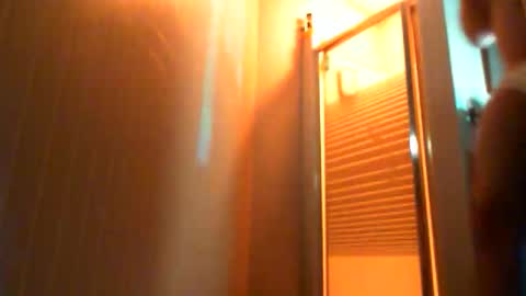 Snapshot of f4rtmaker chatting on April 2026 02:15:02 AM f4rtmaker online show from April 2026 02:15:02 AM