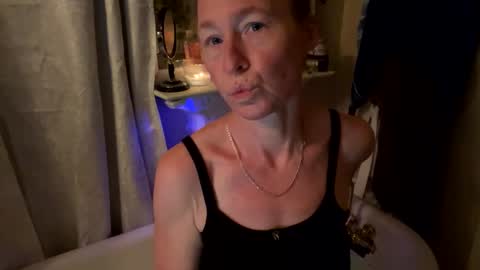 Snapshot of faberini chatting on December 2024 06:00:02 AM FabOmobono online show from December 2024 06:00:02 AM