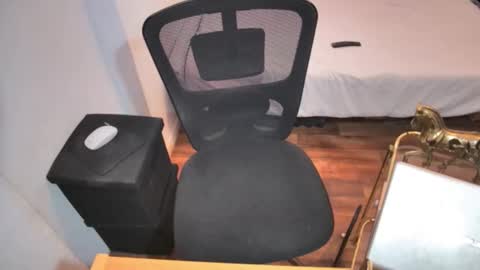 fabiano_hernandes30 online show from November 2025 06:18:02 PM