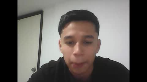 R online show from November 2025 02:54:02 AM