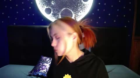 Snapshot of fabzy_fab chatting on February 2026 12:01:02 PM fabzy online show from February 2026 12:01:02 PM