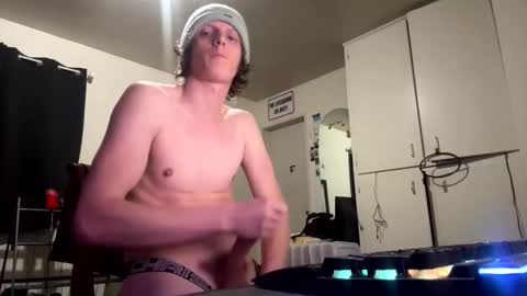 Snapshot of fadedboy4u chatting on November 2025 05:50:01 AM fadedboy4u online show from November 2025 05:50:01 AM
