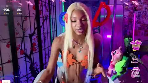 Fae and Cheta online show from June 2026 01:05:01 AM