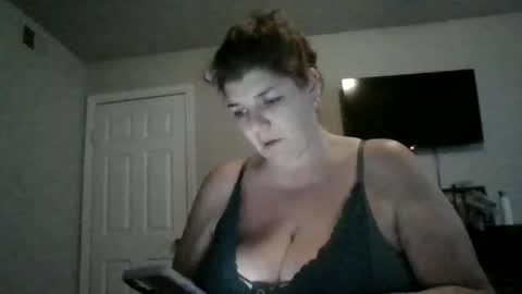 Snapshot of faidramae chatting on January 2025 01:30:01 PM faidra mae online show from January 2025 01:30:01 PM