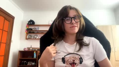 Loly online show from April 2026 11:04:01 AM