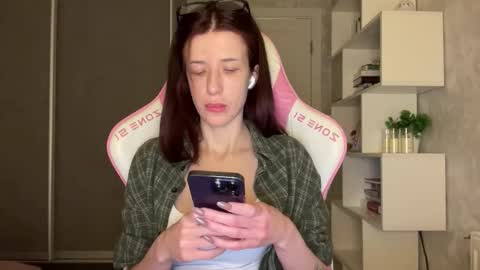 Bloom  online show from February 2026 06:04:02 PM