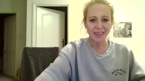 Fairy NightMary online show from November 2025 02:54:01 PM