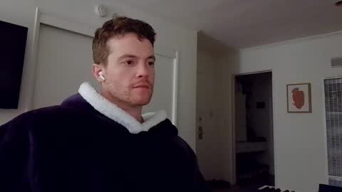 Travis online show from March 2025 07:56:02 AM