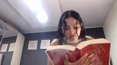 fairylatin online show from June 2026 06:31:02 PM