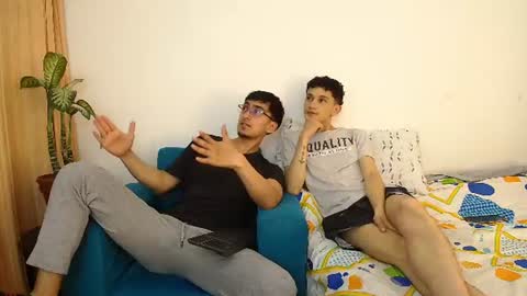 Snapshot of fallgays chatting on July 2026 03:08:02 AM FallGays online show from July 2026 03:08:02 AM