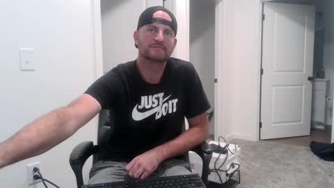 Snapshot of fallout7657 chatting on October 2025 11:19:01 AM Daddy online show from October 2025 11:19:01 AM