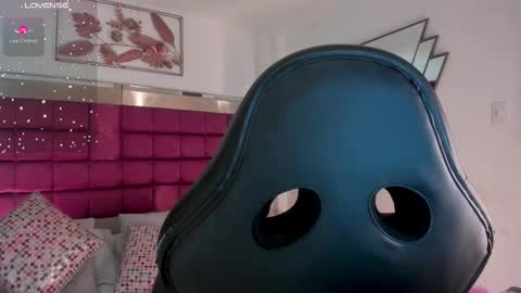 Snapshot of faloonroussel chatting on February 2026 06:30:01 PM Faloon online show from February 2026 06:30:01 PM