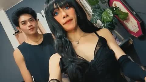 Snapshot of familystroke_twinny8 chatting on September 2025 12:53:01 PM Alexandra x Alexandro online show from September 2025 12:53:01 PM