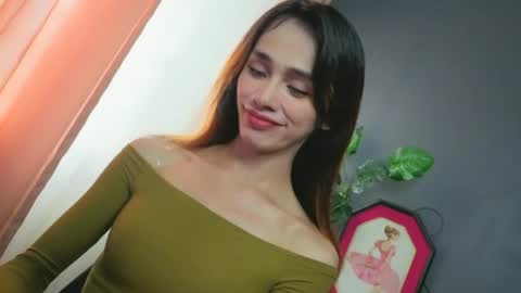 Snapshot of familystroke_twinny8 chatting on October 2025 07:45:02 AM Alexandra x Alexandro online show from October 2025 07:45:02 AM