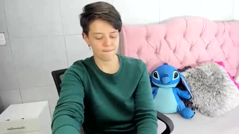 FANNY online show from October 2025 03:41:01 PM