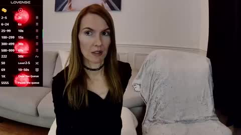 Fanny online show from October 2025 10:44:01 PM