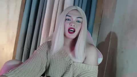 Snapshot of fantasticcock69_daniella chatting on April 2026 09:32:02 PM DANIELLA - DONT FORGET TO GIVE ME A THUMBSU UP online show from April 2026 09:32:02 PM