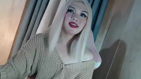 Snapshot of fantasticcock69_daniella chatting on May 2026 10:44:02 AM DANIELLA - DONT FORGET TO GIVE ME A THUMBSU UP online show from May 2026 10:44:02 AM