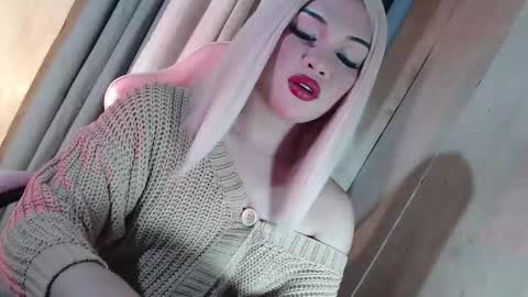 Snapshot of fantasticcock69_daniella chatting on June 2026 10:50:02 AM DANIELLA - DONT FORGET TO GIVE ME A THUMBSU UP online show from June 2026 10:50:02 AM