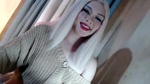 Snapshot of fantasticcock69_daniella chatting on June 2026 04:50:02 PM DANIELLA - DONT FORGET TO GIVE ME A THUMBSU UP online show from June 2026 04:50:02 PM