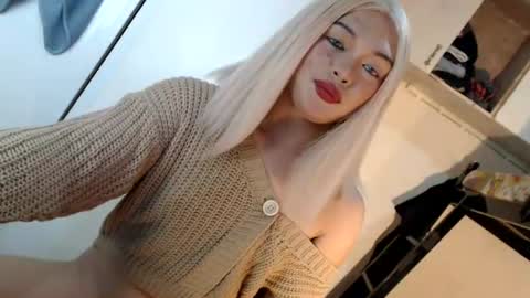 DANIELLA - DONT FORGET TO GIVE ME A THUMBSU UP online show from July 2026 11:02:02 PM