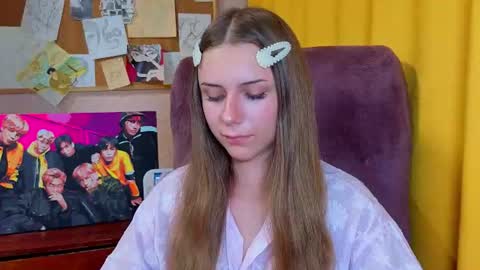 fantomka_ online show from August 2026 08:22:01 PM