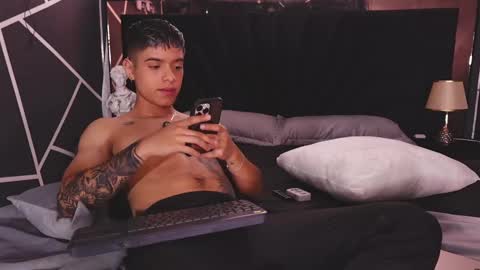 farid_jake_ online show from January 2025 08:39:01 PM