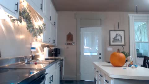 Snapshot of farmgirl__ chatting on October 2025 03:20:01 PM FarmGirl and Daddy online show from October 2025 03:20:01 PM