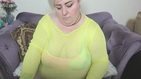 fashiona online show from December 2025 10:10:02 AM