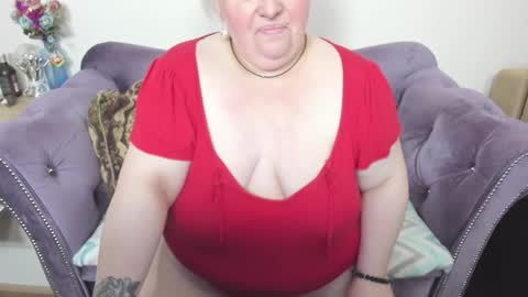 fashiona online show from January 2026 09:49:02 PM