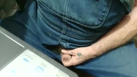 Fred. online show from November 2025 09:03:02 PM