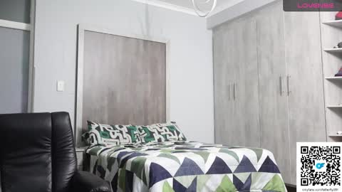 fatherfly001 online show from March 2026 08:42:02 AM