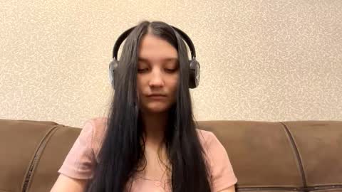 Aurora 18yo online show from January 2026 07:24:02 AM