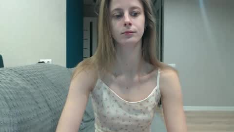 favoriteyour online show from November 2025 03:27:01 AM