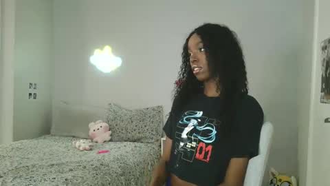 Faye Love online show from October 2025 06:54:02 AM
