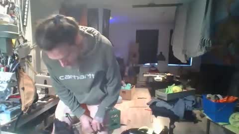 Snapshot of feelfemdom chatting on October 2025 02:15:01 PM feelfemdom online show from October 2025 02:15:01 PM