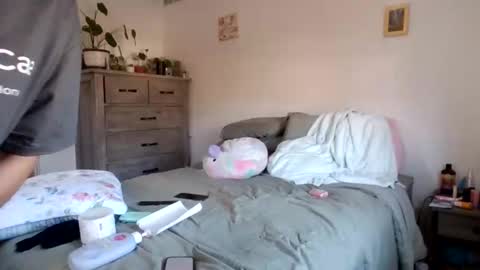 Snapshot of feetnymph chatting on March 2026 09:29:02 PM Soley online show from March 2026 09:29:02 PM