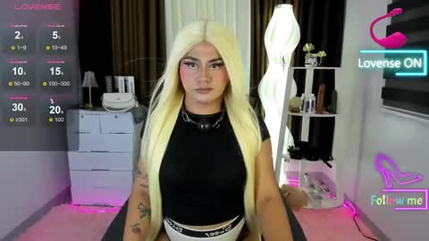 FELLY online show from April 2026 08:51:02 AM