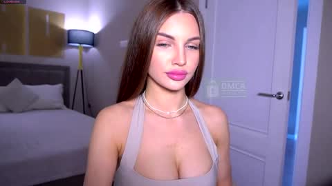 Snapshot of felissiany chatting on May 2026 01:14:02 AM Hello im Nova online show from May 2026 01:14:02 AM