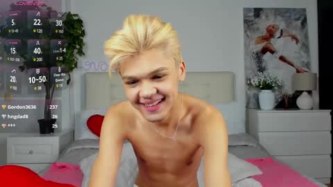 Felix online show from February 2025 10:50:01 PM