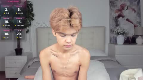 Felix online show from October 2025 05:32:02 PM