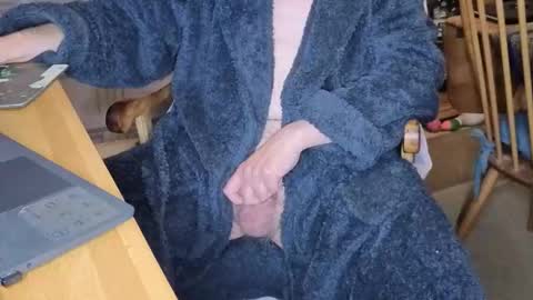 Adam online show from October 2025 09:16:01 PM