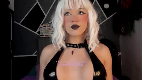 fem_boy6 online show from November 2025 06:47:02 AM